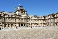 Paris Louvre Westfassade des Cour-Carrée