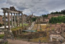 Tempel des Saturn und das Forum Romanum
