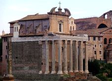 Ansicht des Antoninus und Faustina Tempels in Rom