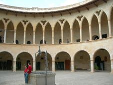 Innenhof des Castell de Bellver