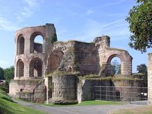 Zentral und Seitenapsis der Kaiserthermen